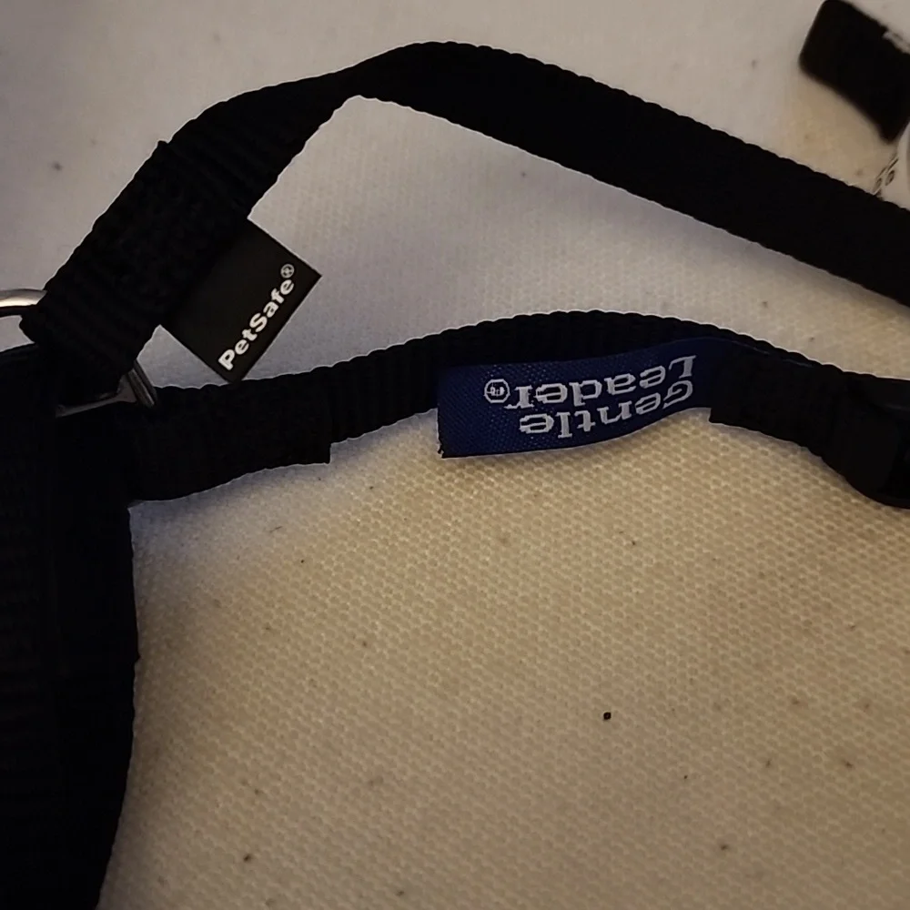 Pet Safe Gentle Leader Headcollar black size petite under 5lbs.